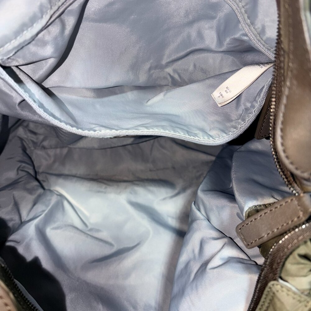 Burberry Green Plaid Tote Bag - Picture 8 of 9